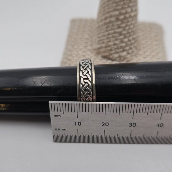 Size 10.75 Sterling Silver Celtic Pattern Spinner Anxiety Ring A3006 - Picture 6 of 7